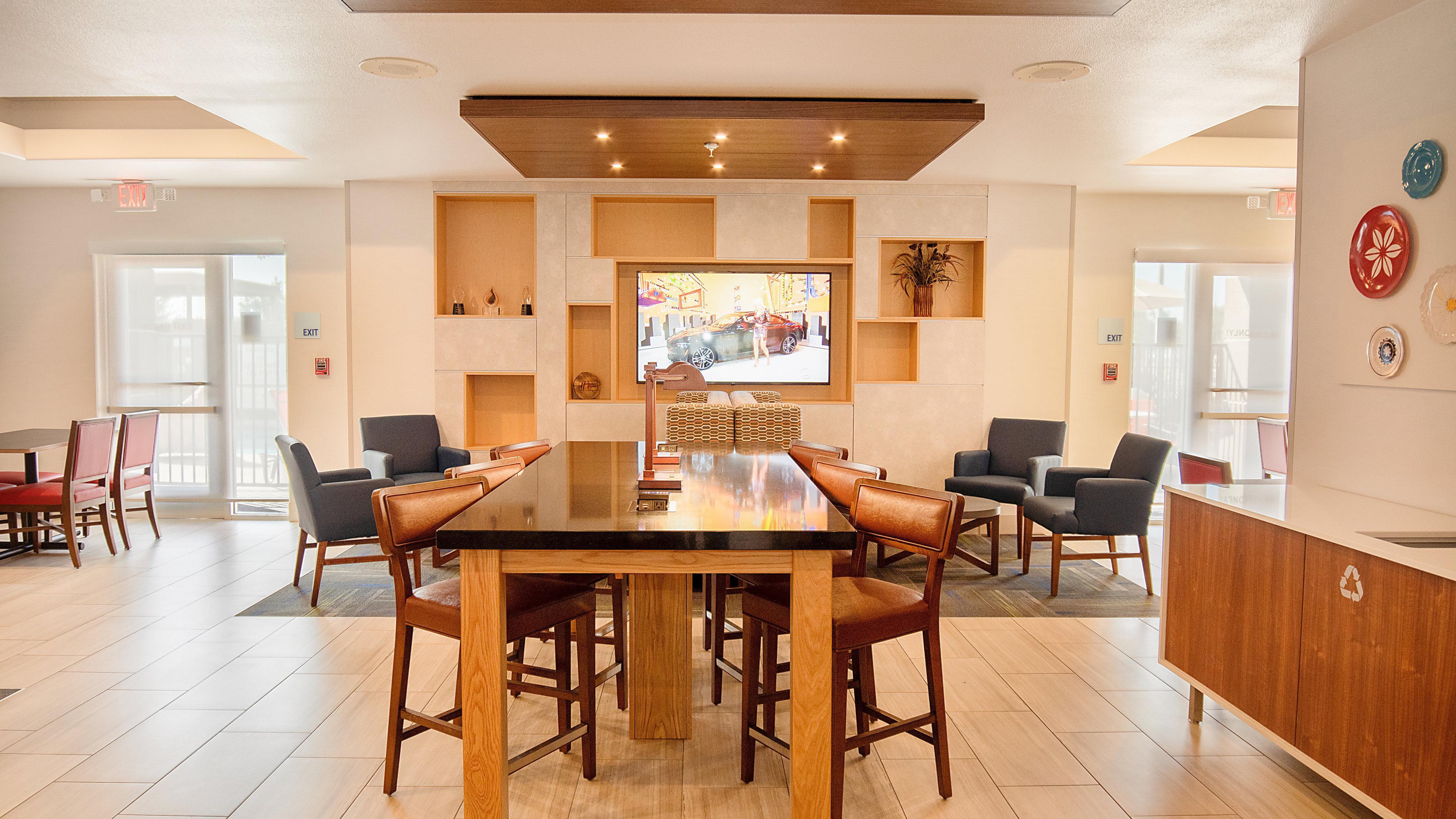 Holiday Inn Express Porterville By Ihg Exterior photo