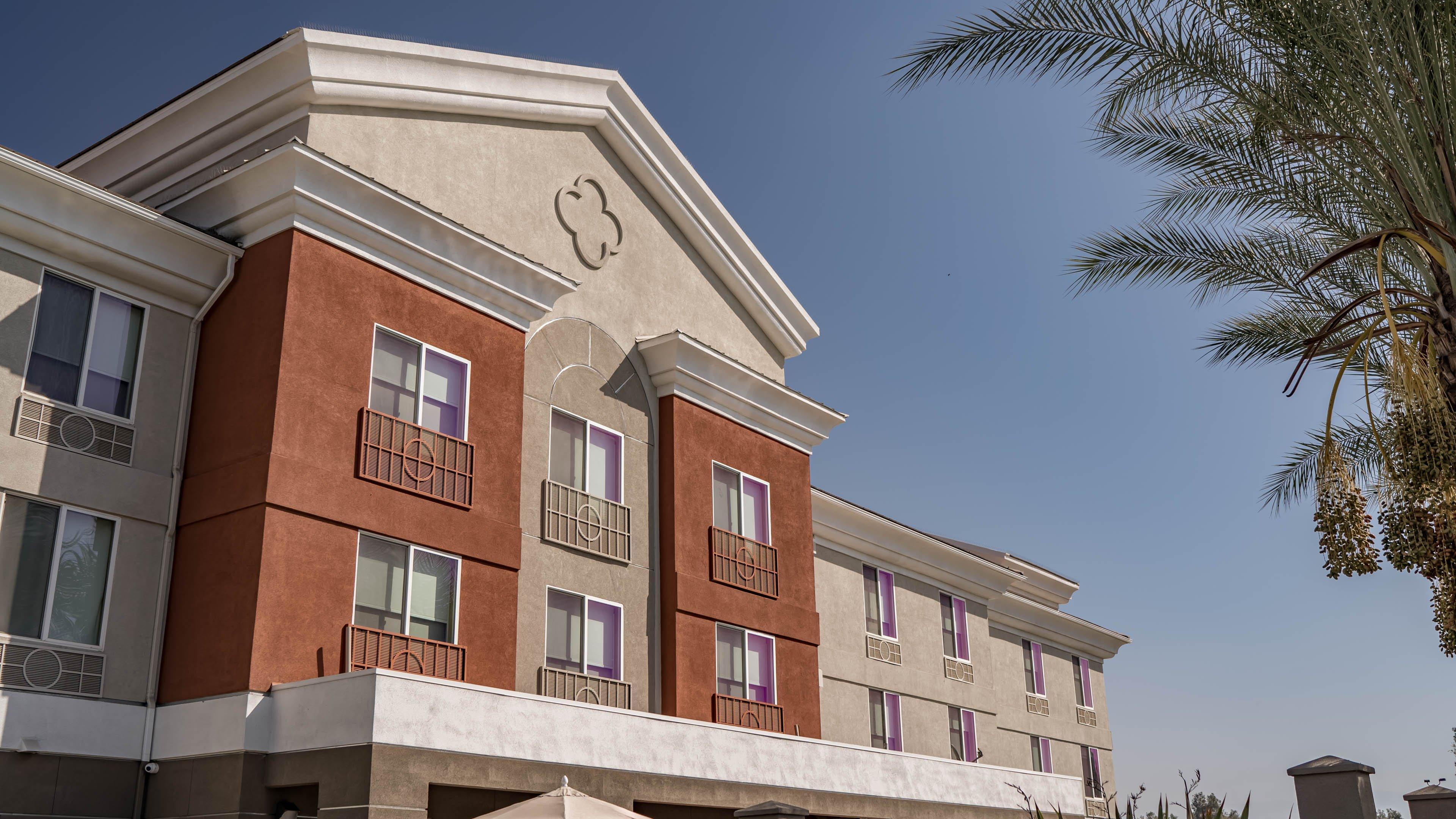 Holiday Inn Express Porterville By Ihg Exterior photo